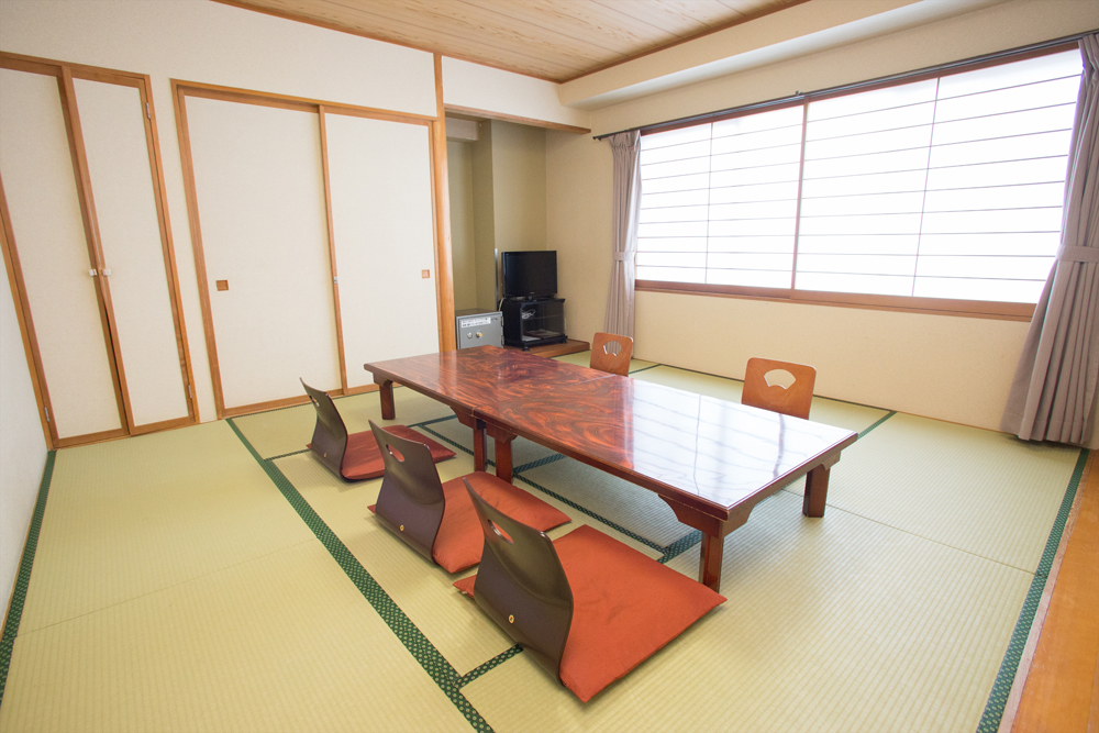 客室:和室10畳